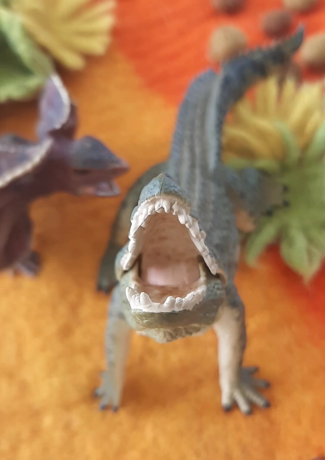Australia crocodile figurine toy model lifelike realistic detailed 