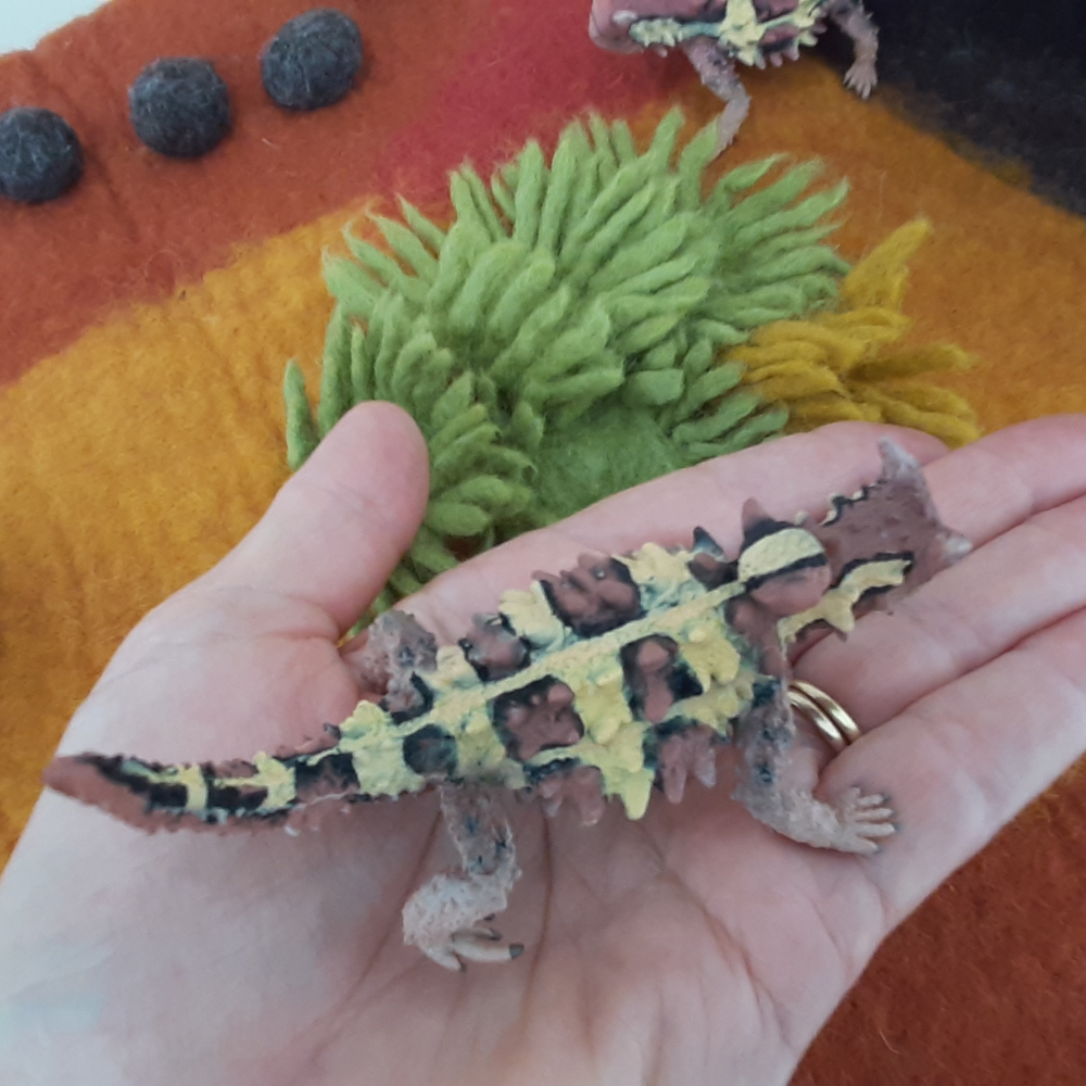 Australia toy thorny dragon animal figurine