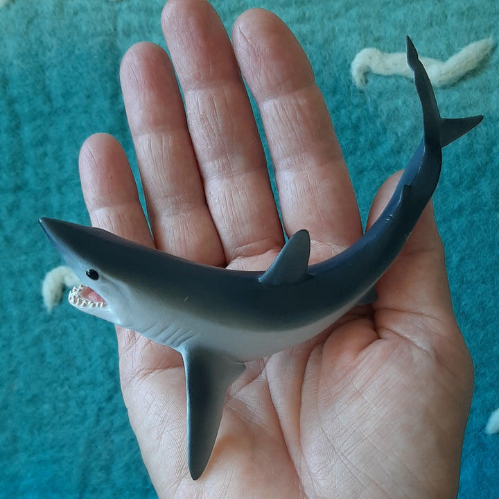 kids shark toy australia lifelike realistic mako great white model figurine schleich collectA minizoo toymany