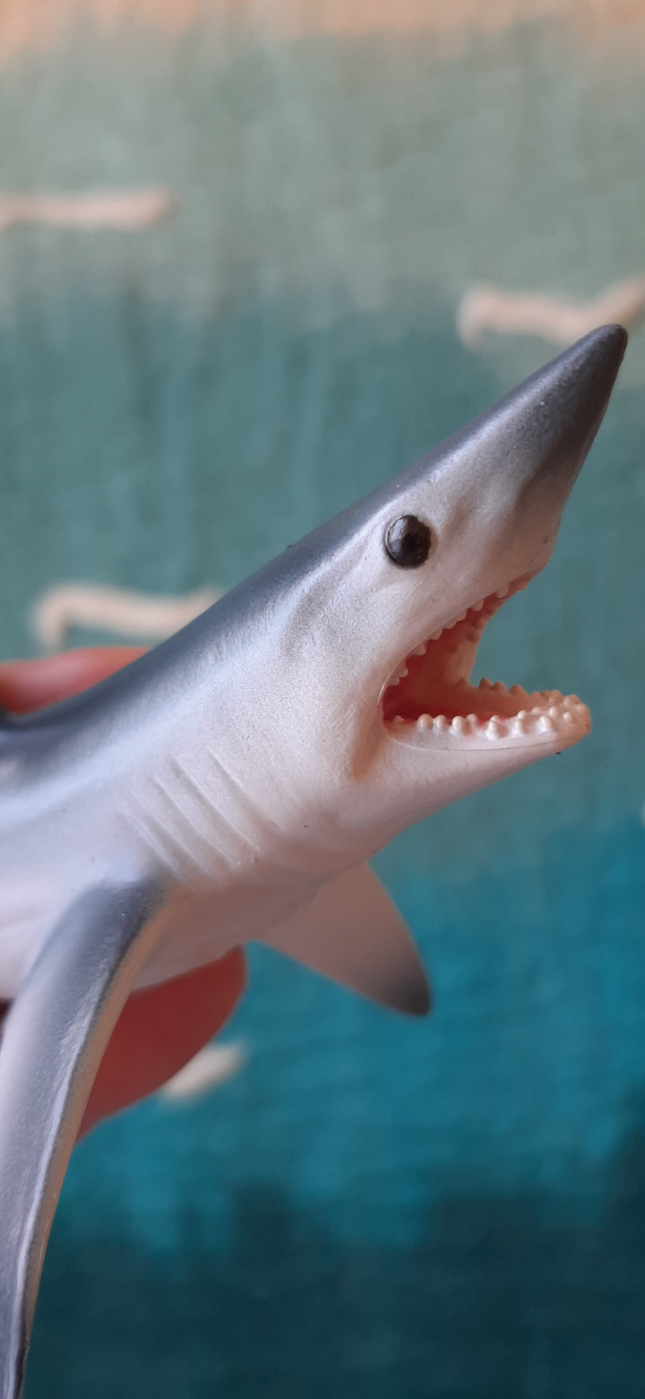 mako shark australia toy model lifelike realistic detailed collecta schleich