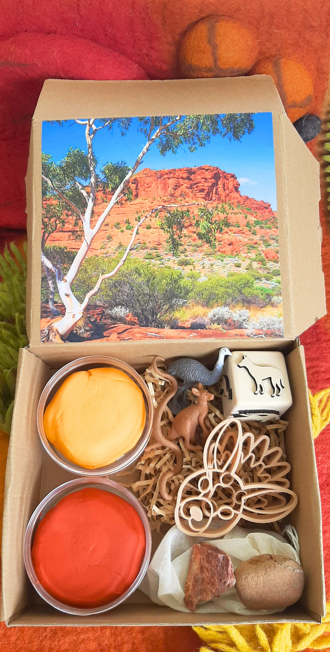 Australian Habitat Playdough Kit - Outback Adventure. NEW! Includes Dough, Cutters, Stamp, & Animals.