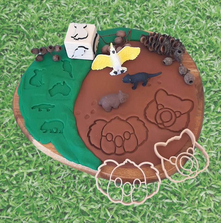 Australian Habitat Playdough Kit - Bush Adventure. NEW! Includes Dough, Cutters, Stamp, & Animals.