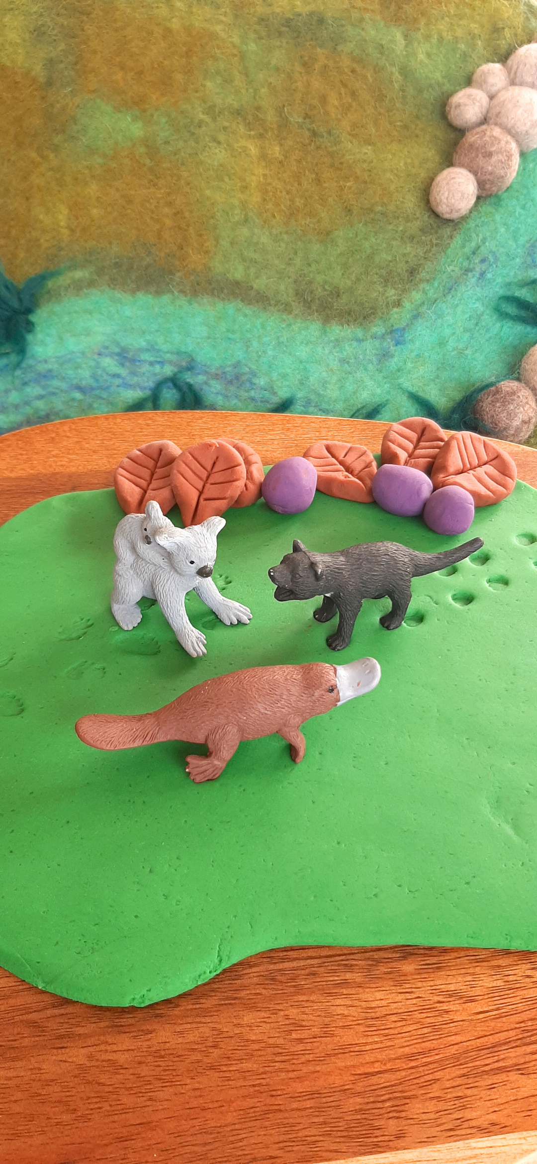 Land Down Under TOOB – Safari Ltd (11 pieces). LAST SET!